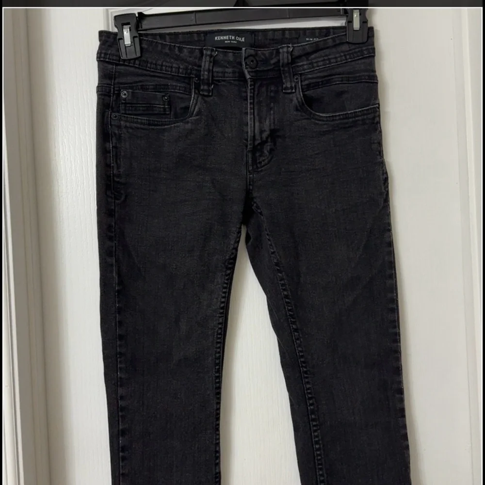 Kenneth Cole slim-fit black jeans size 28X30